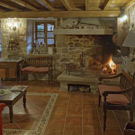 Casa Rural Vella Da Rivera Country house *