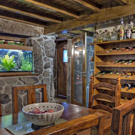 Casa Rural Vella Da Rivera Country house